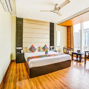 Fabhotel Diamond Hotel